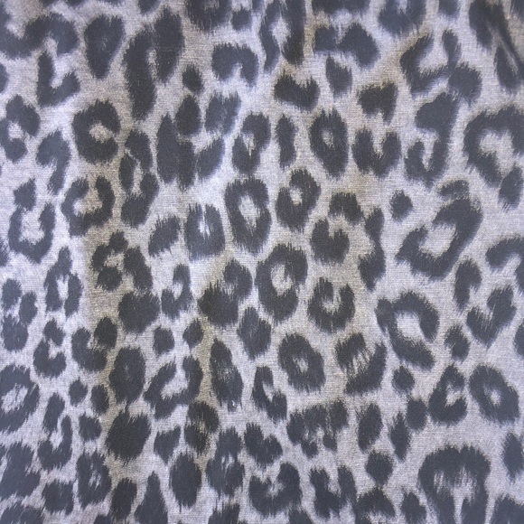 Victoria’s Secret Animal Print Pencil Skirt - Picture 2 of 4